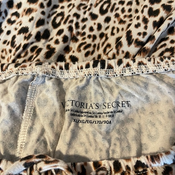 Victoria Secret PJS animal print size XL - Picture 3 of 4